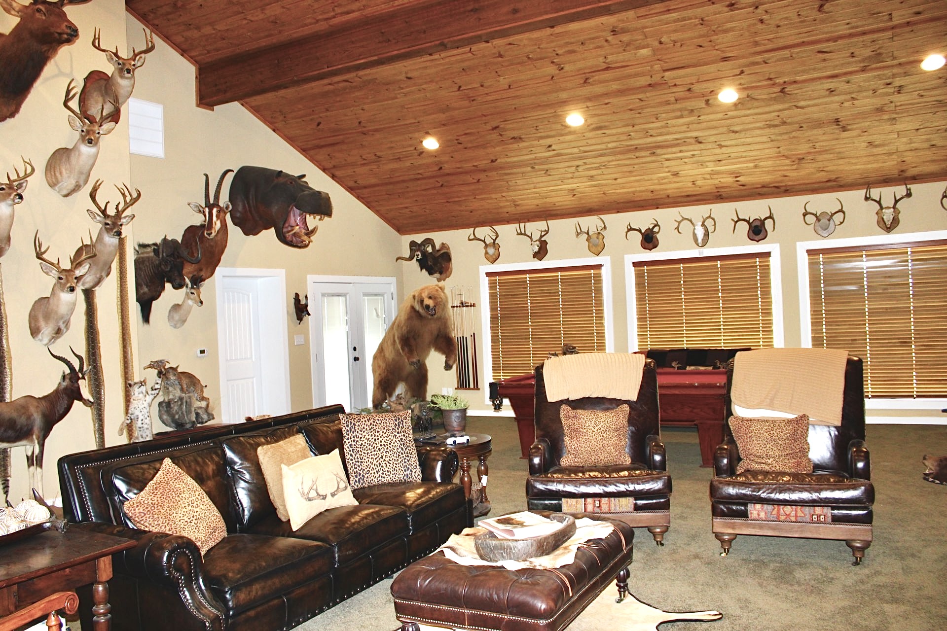 Lodge room